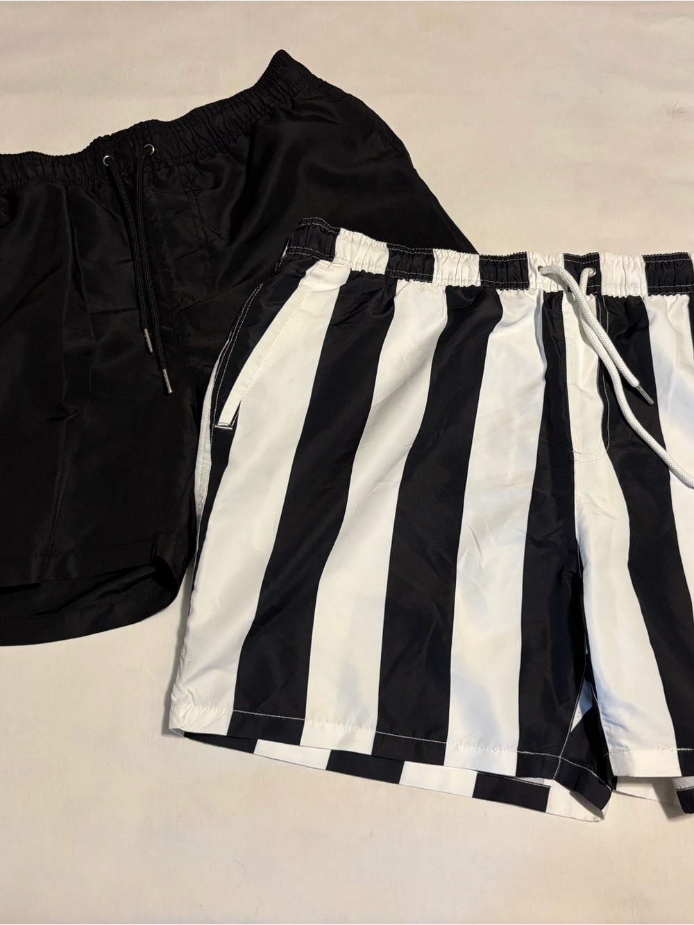 Lot of 2 ~ Forever 21 ~ Men’s Swim Trunks Large Black & White